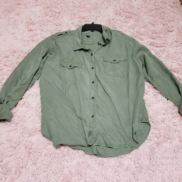Tops - Army green button up